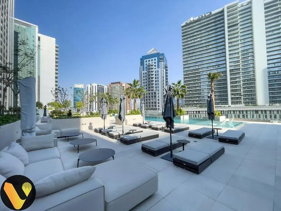Vogue Sterling East Near Dubai Mall & Burj Khalifa Apartment