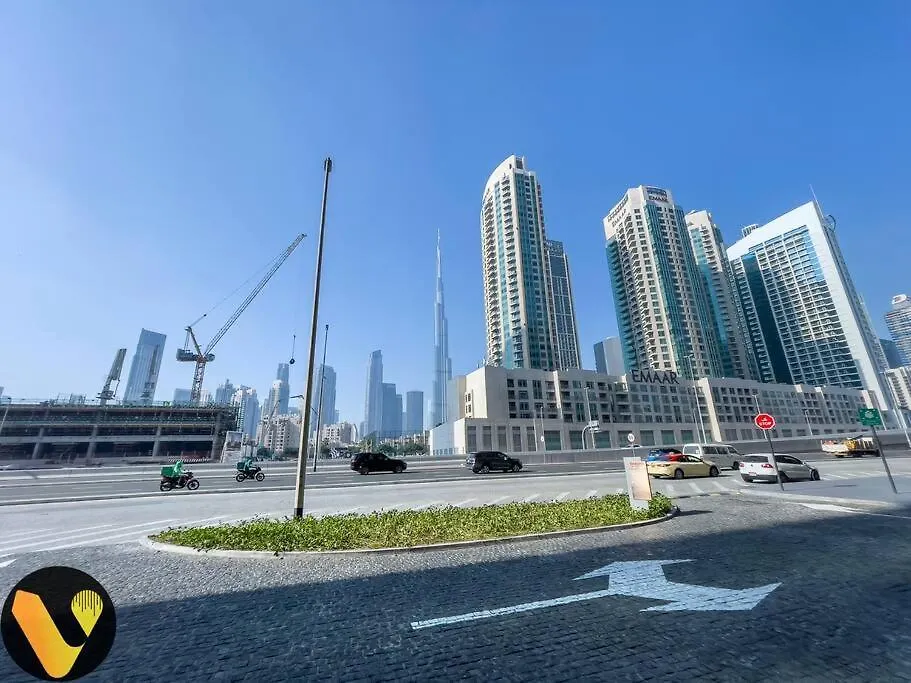 Vogue Sterling East Near Dubai Mall & Burj Khalifa Apartment