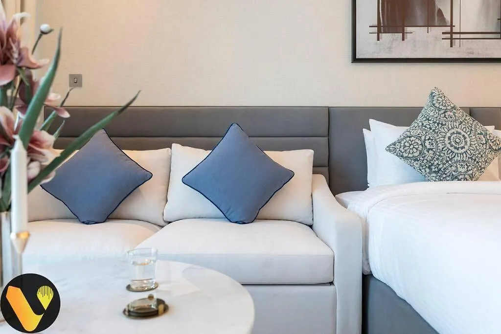 Vogue Sterling East Near Dubai Mall & Burj Khalifa Apartment