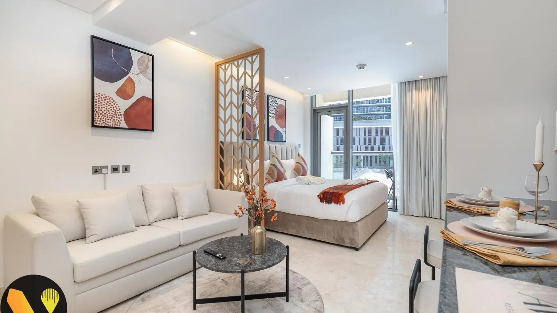 Vogue Sterling East Near Dubai Mall & Burj Khalifa Apartment