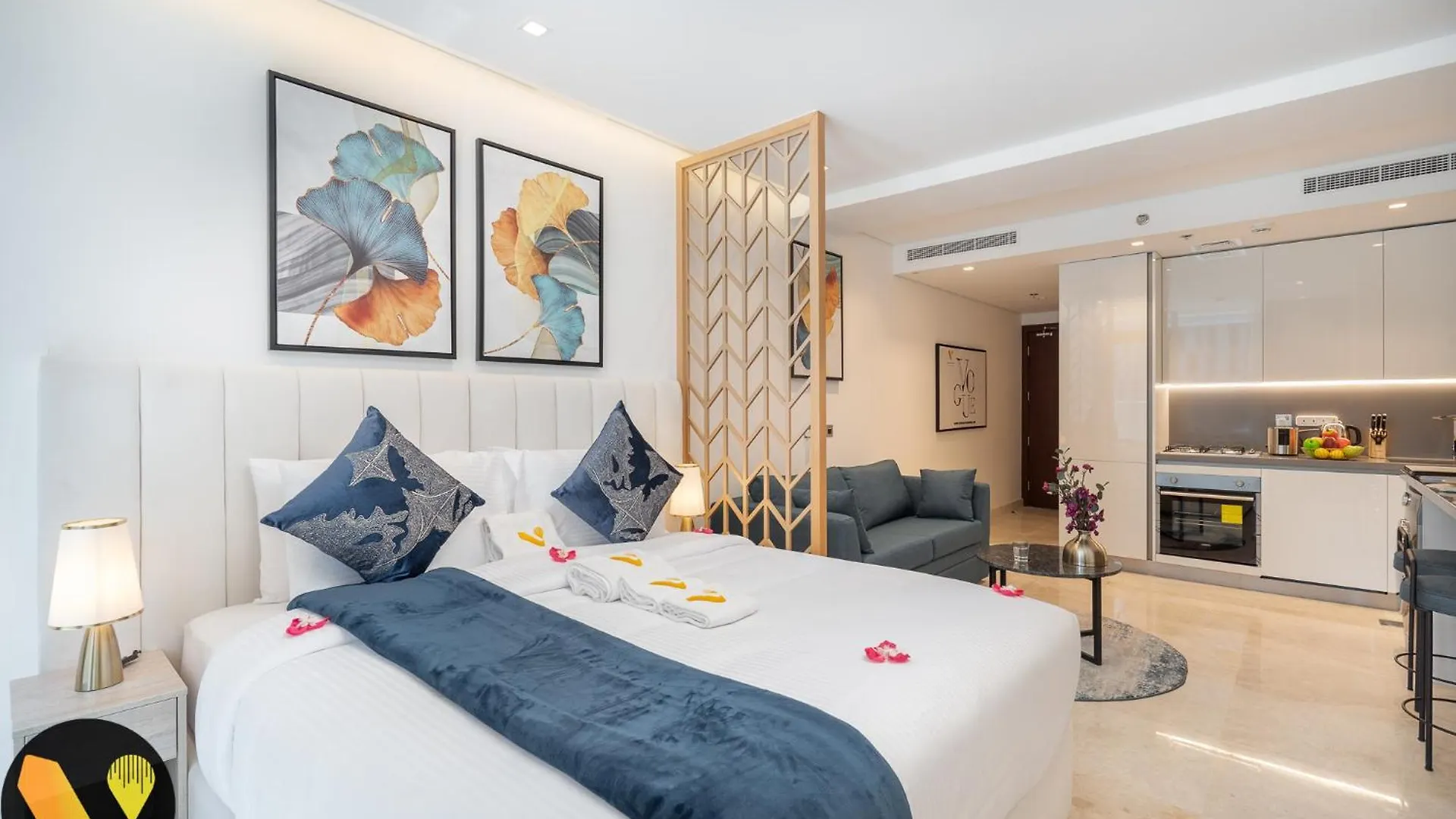 Vogue Sterling East Near Dubai Mall & Burj Khalifa Apartment