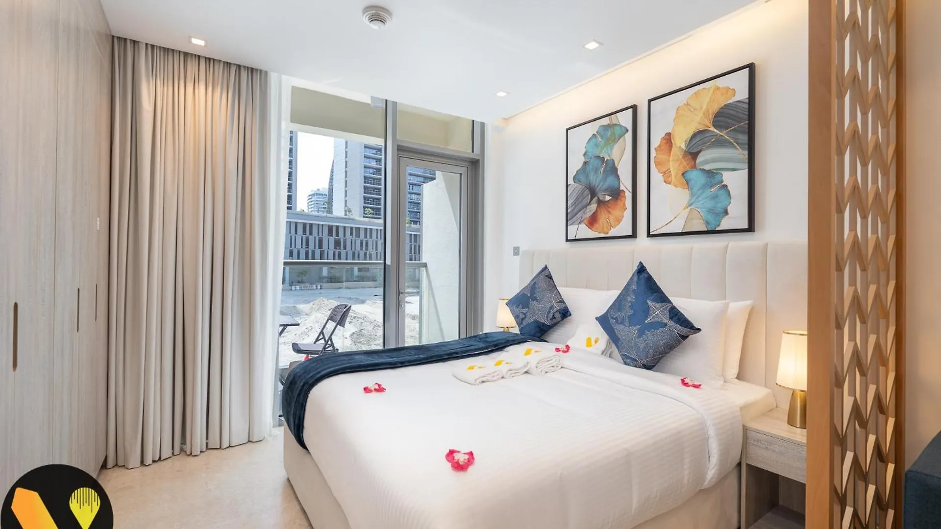 Vogue Sterling East Near Dubai Mall & Burj Khalifa Apartment